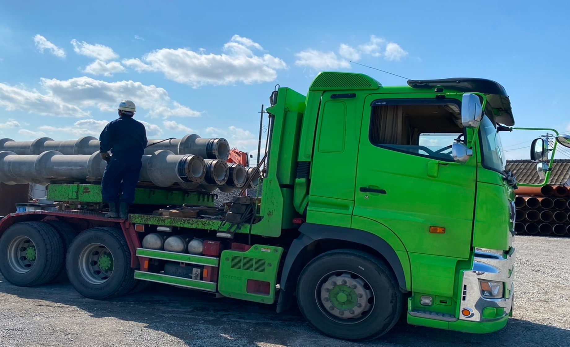 鹿久保運輸のトラックの画像